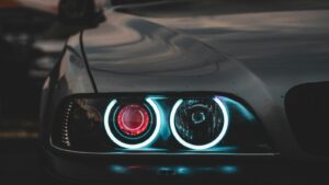 Farol de LED em carro, tema faróis de LED no carro e sua legalidade