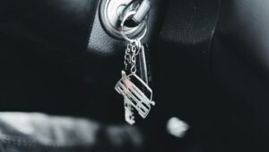 Leasing de carros: Como escolher a melhor opção Chaveiro de carro na ignição, leasing de carros
