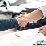 Como Fazer um Contrato de Compra e Venda de Veículos