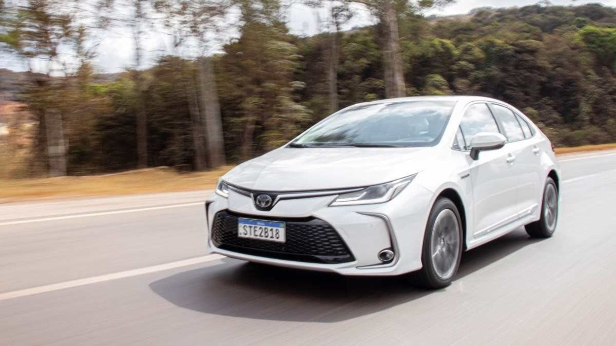 Novo Corolla 2025: Inovações e Destaques