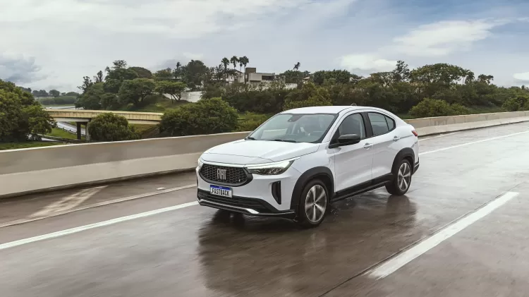 Fiat Fastback Híbrido: Design, Tecnologia e Sustentabilidade no Brasil