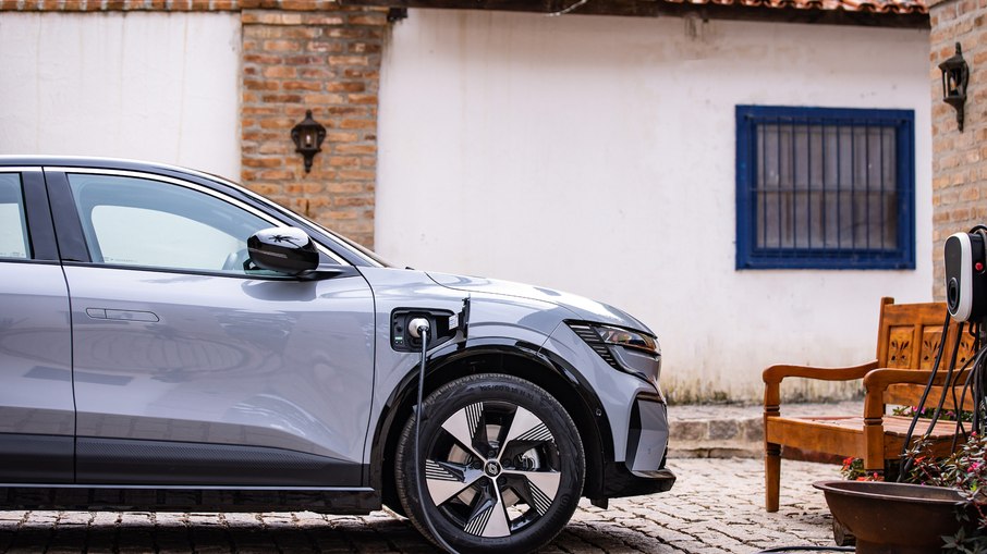 Preços de carros elétricos 0km sofrem queda; confira as principais reduções