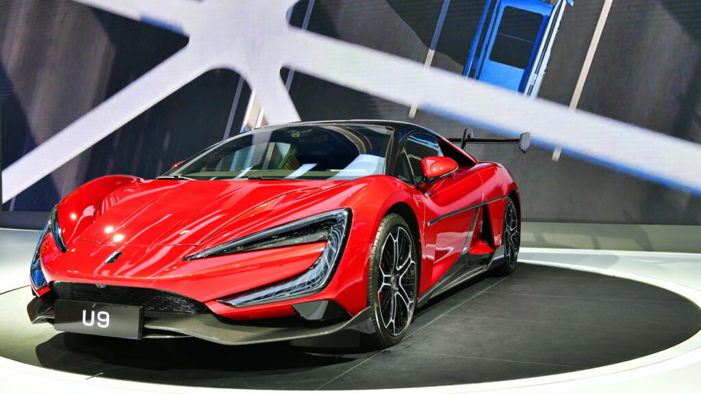 BYD e GWM: Como as montadoras chinesas conquistam o mercado de carros no Brasil em 2025