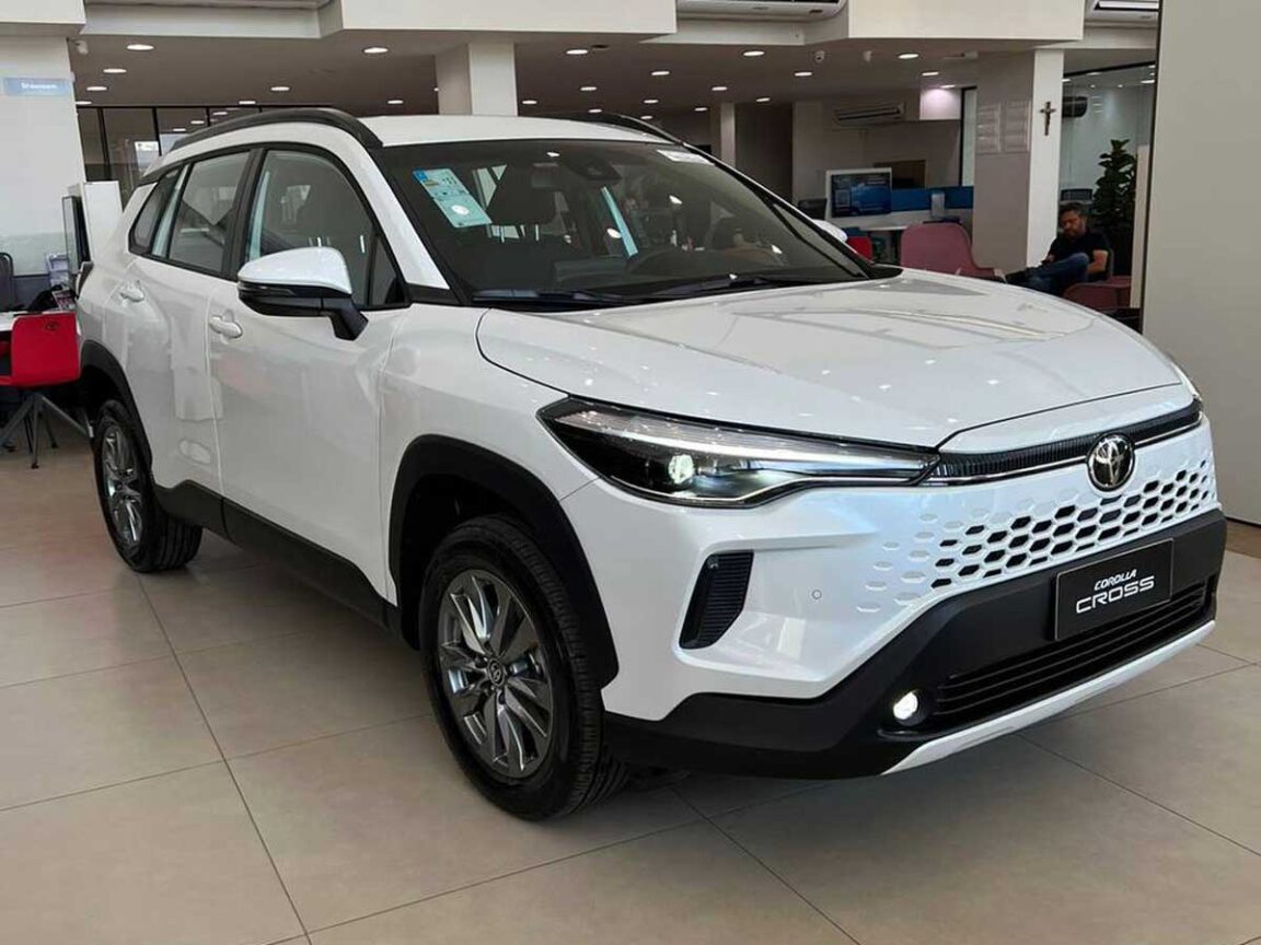 Toyota suspende pedidos do Corolla Cross xr para PCD; entenda