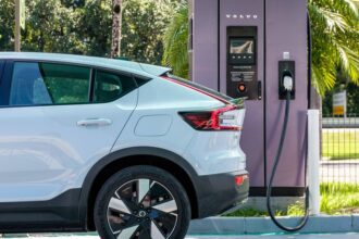 Carregadores de Elétricos já Atendem 25% dos Municípios no Brasil