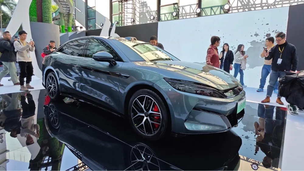 BYD han l: Sedã elétrico chinês de 1.086 cv com alcance de até 701 km