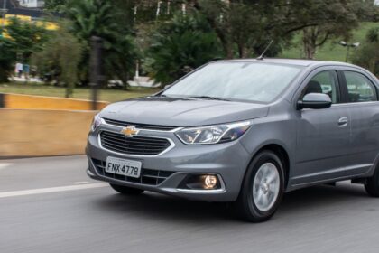 Chevrolet relança o Cobalt para competir com o Corolla