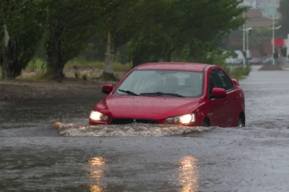 Dicas para Evitar a Compra de Carro Recuperado de Enchente: Proteja Seu Investimento