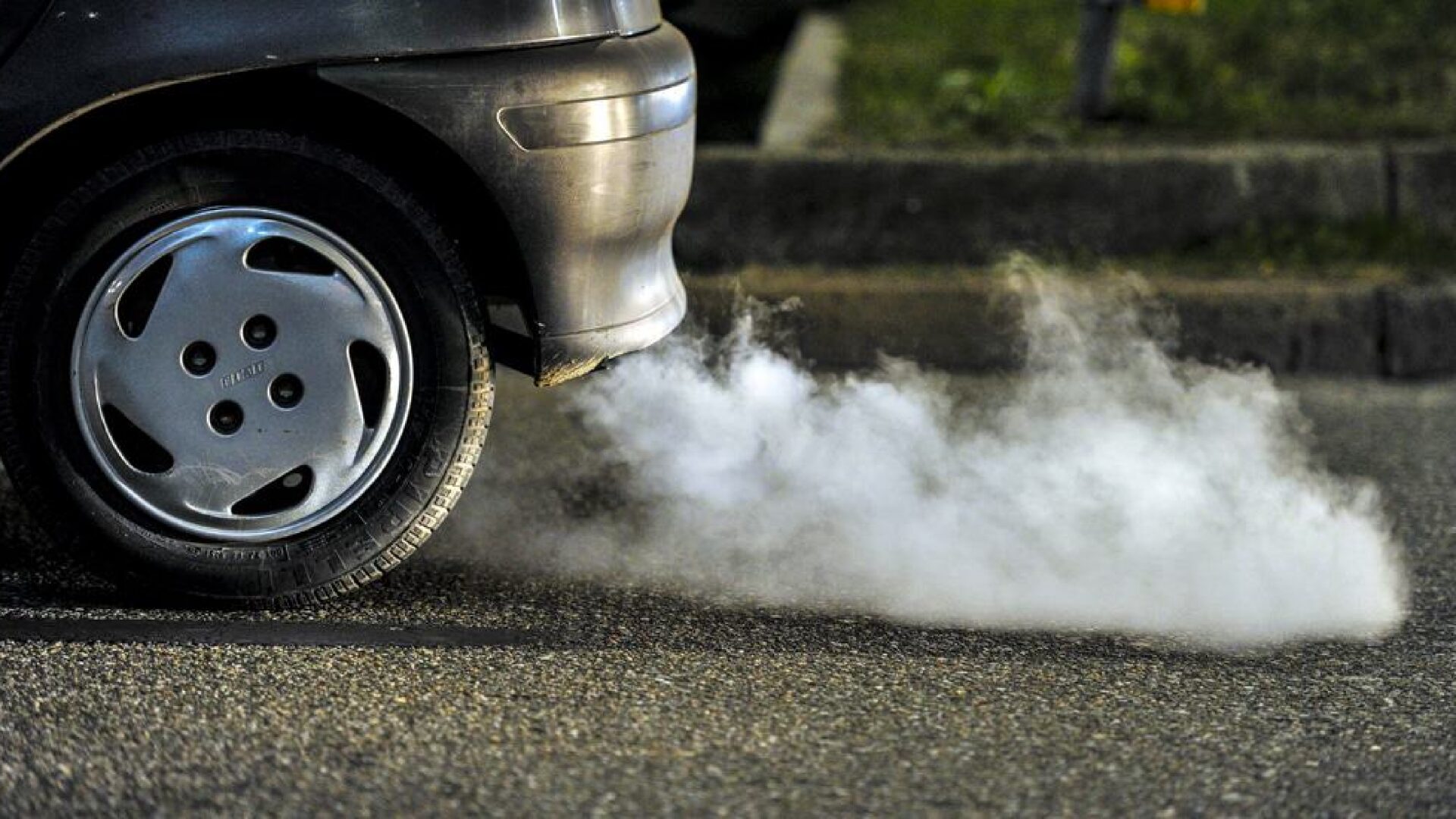 Carros elétricos são a solução? a poluição do ar vai muito além do escapamento
