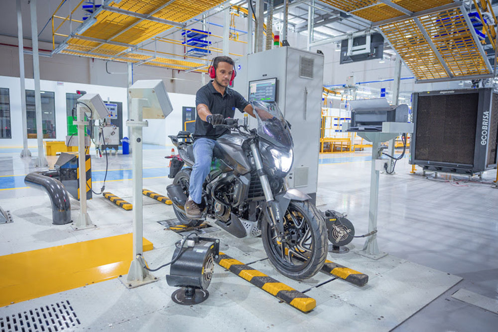 Bajaj bate recorde de produção no Brasil em 2025