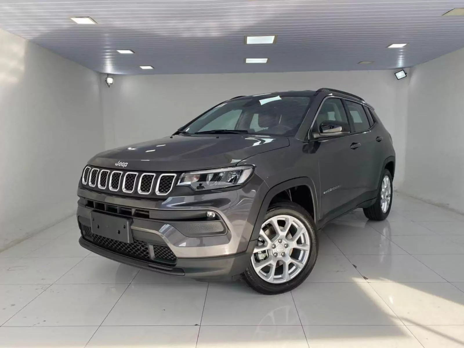 Descubra o preço do Jeep Compass 2025 e suas novidades