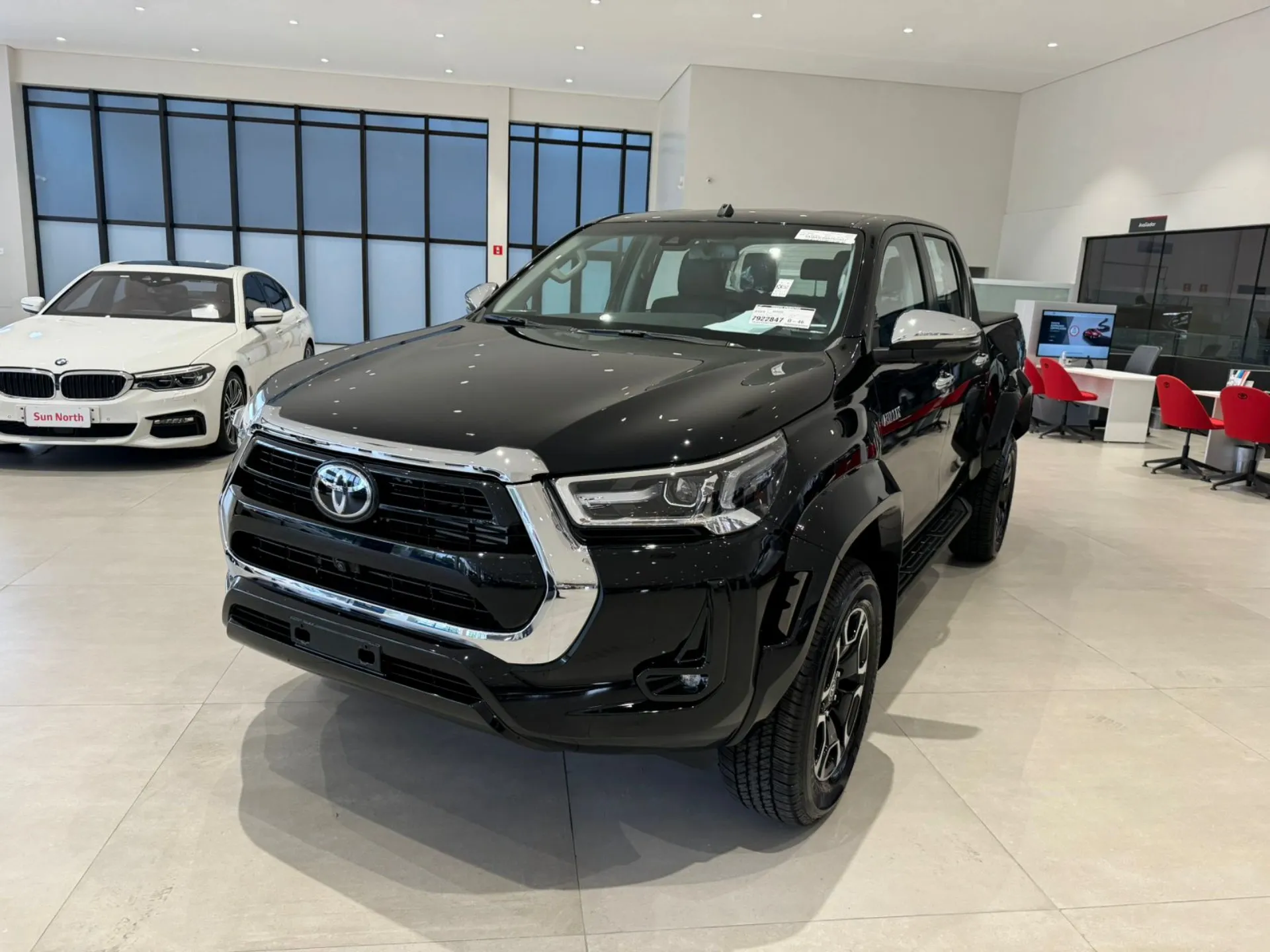 Conheça a Hilux Power Pack MT: Oportunidade imperdível para empresas