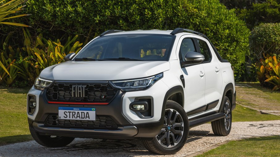 Os carros mais vendidos de fevereiro: Strada lidera, Onix enfrenta desafios