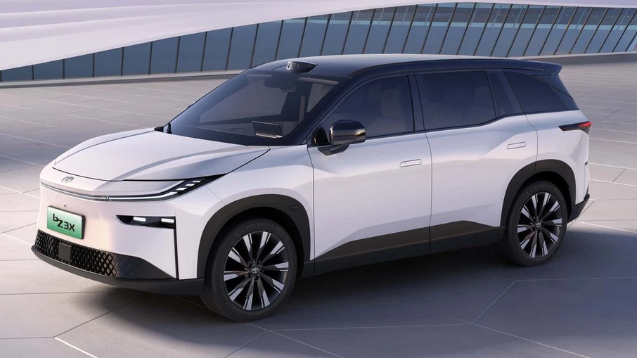 Toyota lança carro elétrico autônomo acessível no mercado chinês