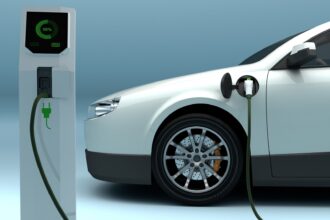 Carregamento de Carros Elétricos em Prédios: Novas Regras dos Bombeiros em São Paulo Prometem Segurança