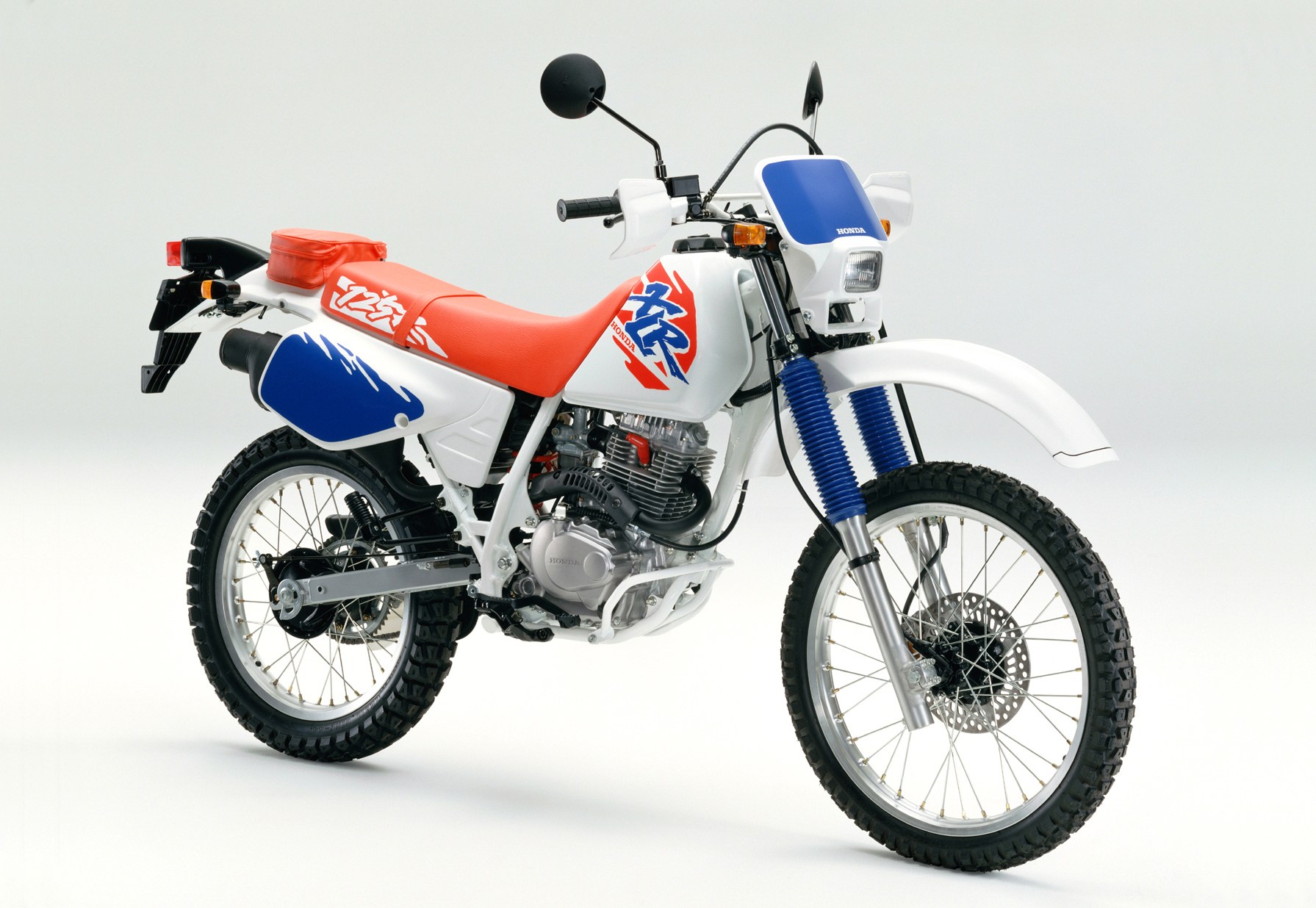 Honda XLR 125: Guia completo da lendária trail 2025