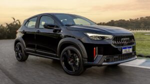 Fiat Pulse Abarth 2026 preto em movimento vista frontal lateral
