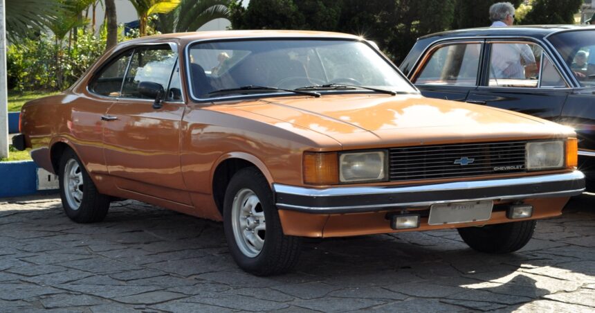 Chevrolet Opala coupé clássico história da Chevrolet no Brasil