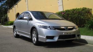 Honda Civic G8 2009 LXS Flex prata vista frontal lateral no Brasil