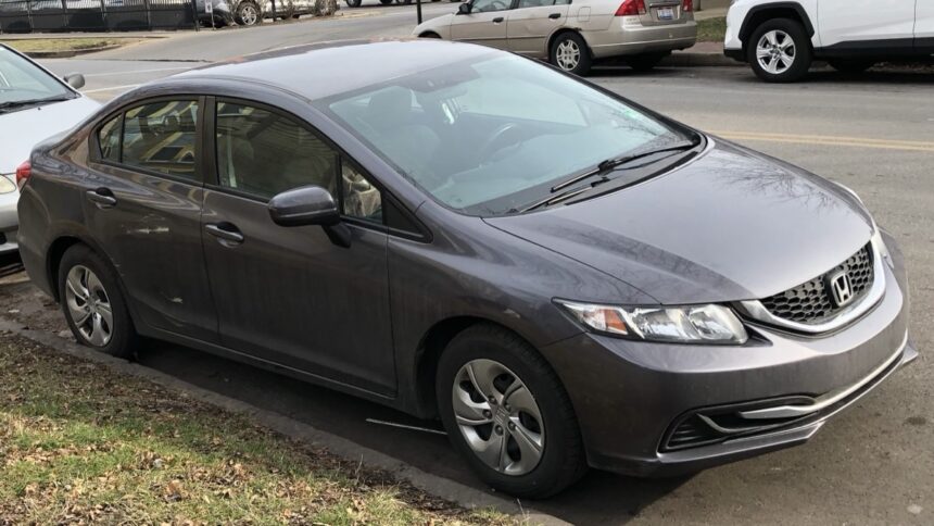Honda Civic G9 2014 sedan cinza vista frontal lateral