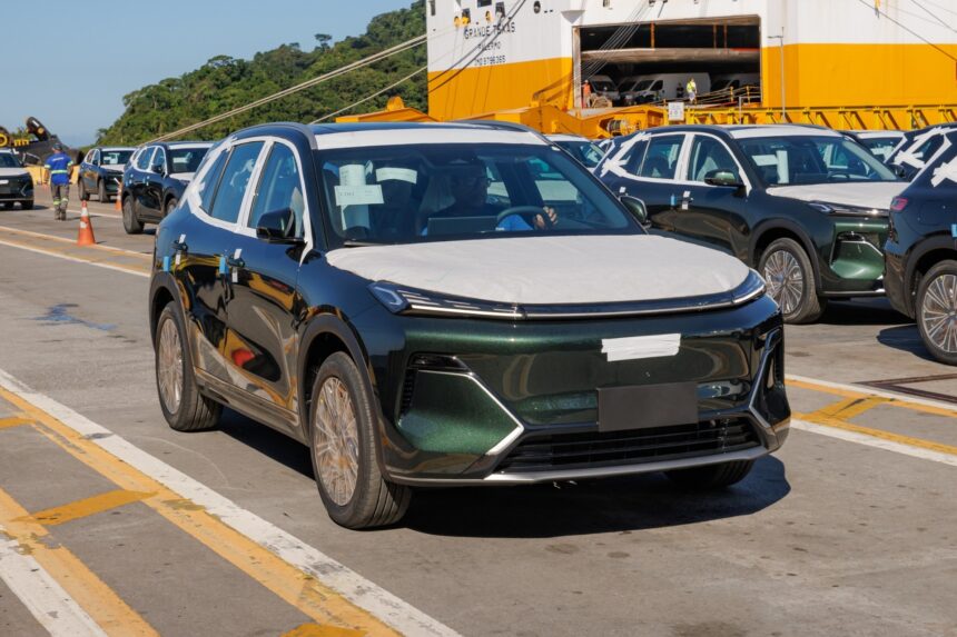 Geely EX5 EM-i: preço estimado e chegada em 2026 Geely EX5 EM-i: preço estimado e chegada em 2026