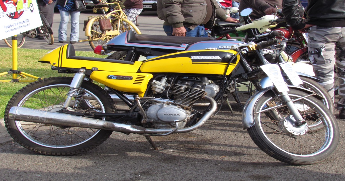 Honda CG 125 primeira moto Honda produzida no Brasil em 1976