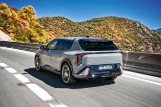 Kia EV4: autonomia de 625 km e preço estimado