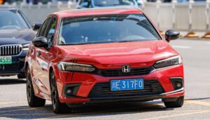 Honda Civic G11 2022 sedan vista frontal lateral