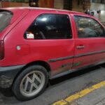 Volkswagen Gol G2 prata com rodas VW vista frontal lateral