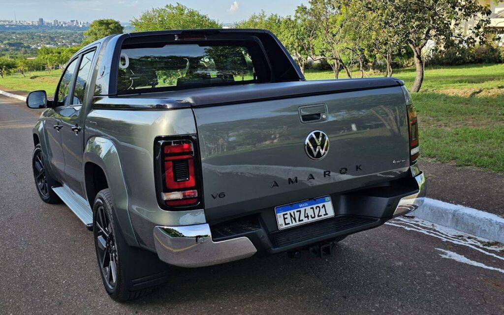 Volkswagen Amarok Extreme V6 2026 vista lateral