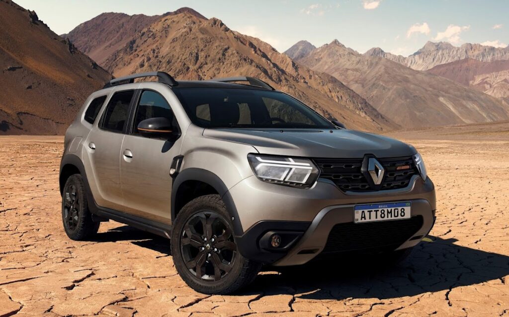Renault Duster 2026 vista frontal com grade e faróis LED
