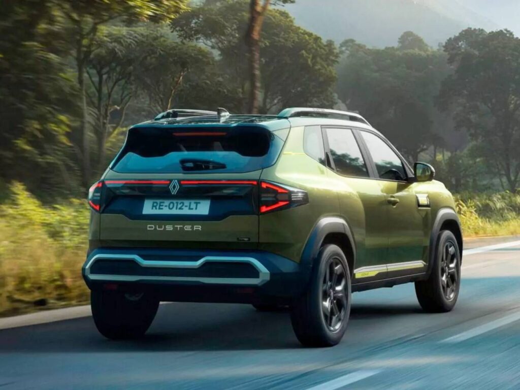 Traseira do Renault Duster 2026 com barra LED entre lanternas