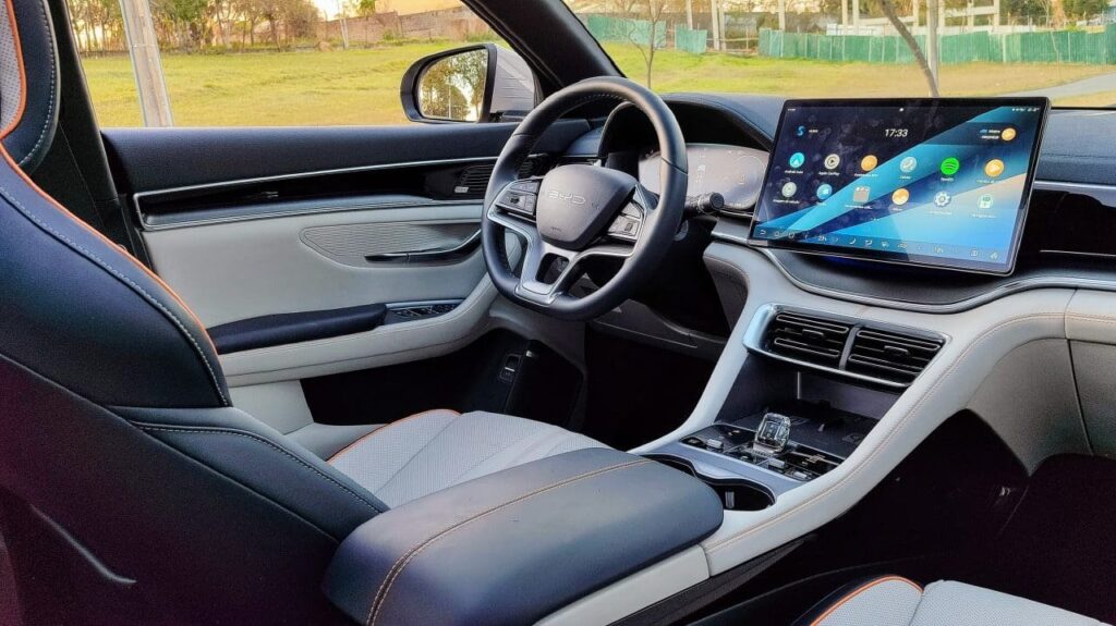 BYD Song Plus 2026 vista traseira e porta-malas