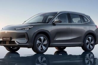 Geely EX5 2026 — vista frontal