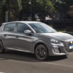 Peugeot 208 Style 2026 vista frontal em foto de divulgação