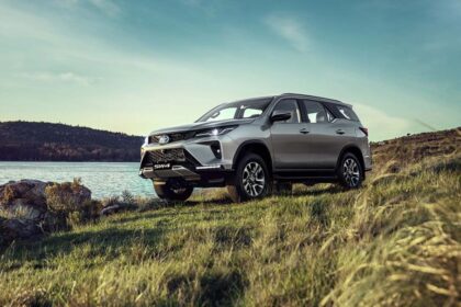 Toyota SW4 SRX Platinum 2024 — foto de divulgação