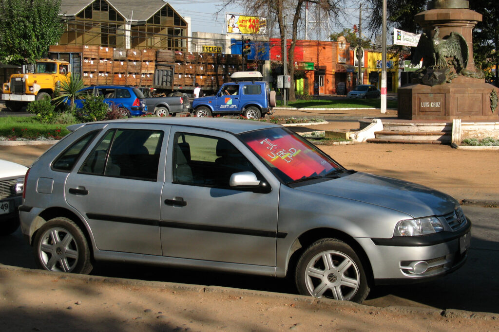 VW Gol G6 2012 hatch vista lateral