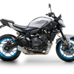 Yamaha MT-07 2026 Ice Fluo cinza vista lateral nova naked