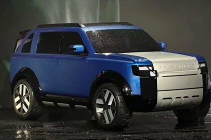 Freelander E0V em SUV conceitual, vista frontal 3/4, pintura cinza, estúdio com fundo claro