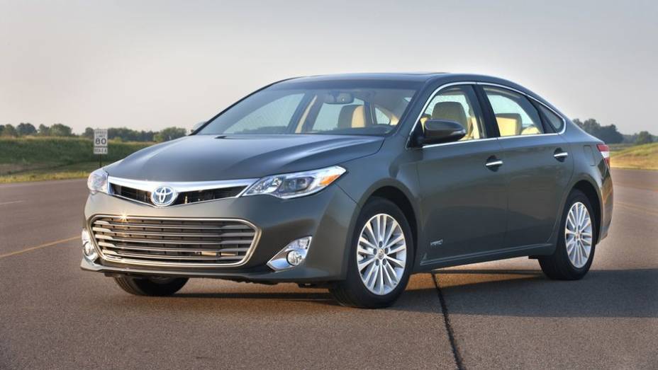 Toyota Avalon XLS 3.0 — Ilustração