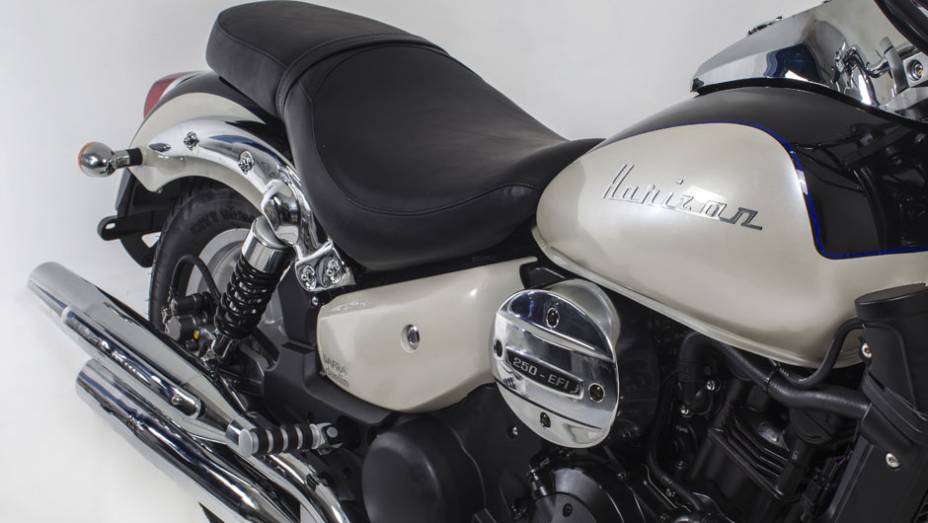 DAFRA HORIZON 250 — Ilustração