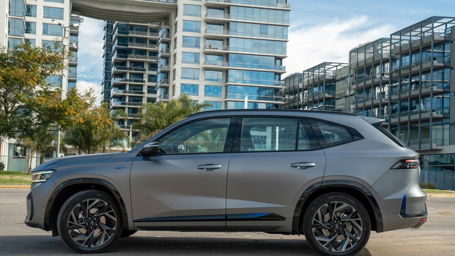 Renault Koleos full hybrid E-Tech