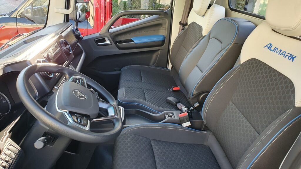 FOTON AUMARK 3.5 - 11DT 2.8 4x2 TB Diesel — Ilustração
