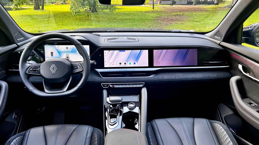 Renault Koleos full hybrid E-Tech