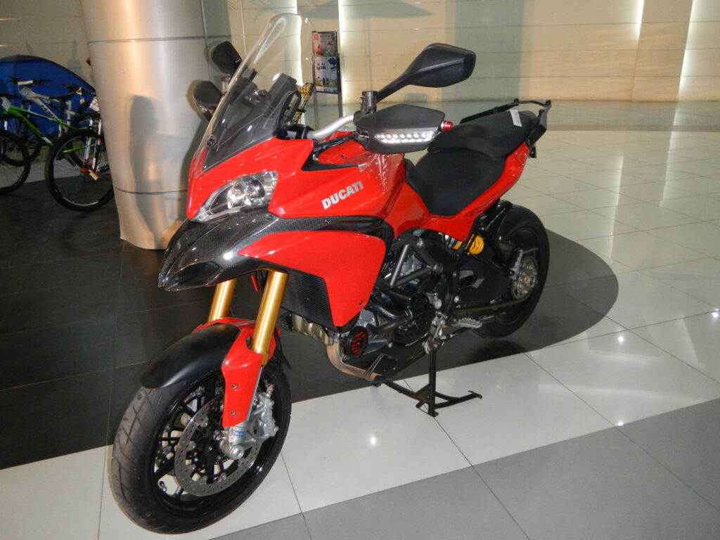 DUCATI MULTISTRADA 1200 S  Touring 1198cc — Ilustração