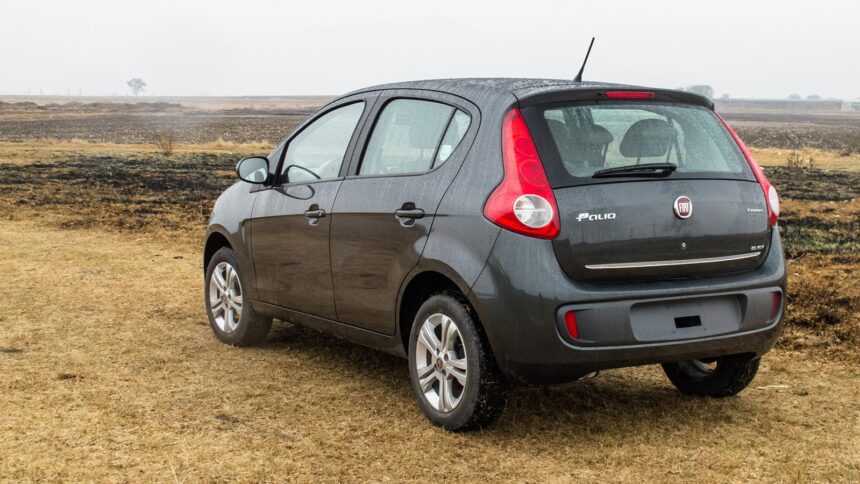Vale comprar um Palio 2013? FIPE e versões em 2026