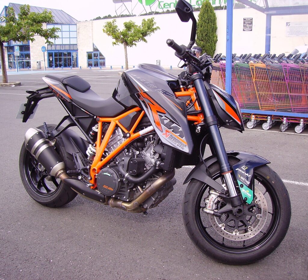 KTM SUPER ADVENTURE 1290 — Ilustração