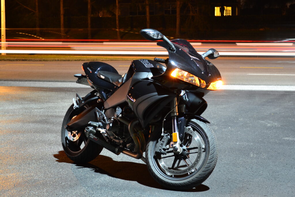 BUELL 1125R — Ilustração