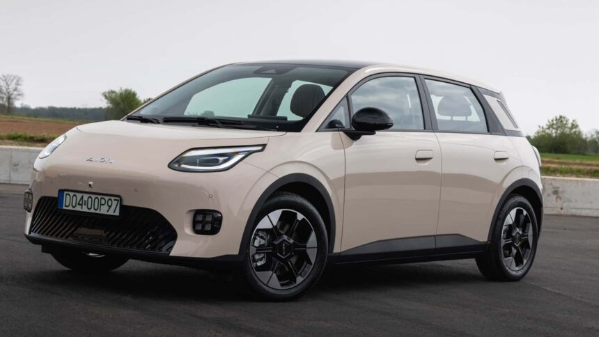 Já conhecemos: GAC Aion UT é maior e mais potente que Dolphin: Primeira Impressão