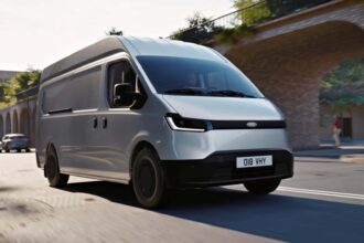 Ford Transit City elétrica — foto de divulgação